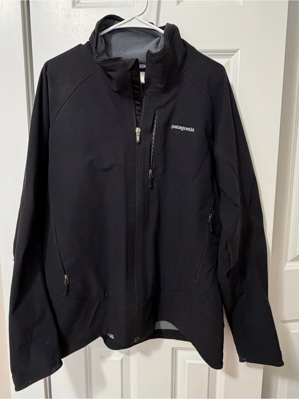 Patagonia Black Men's Windbreaker Jacket